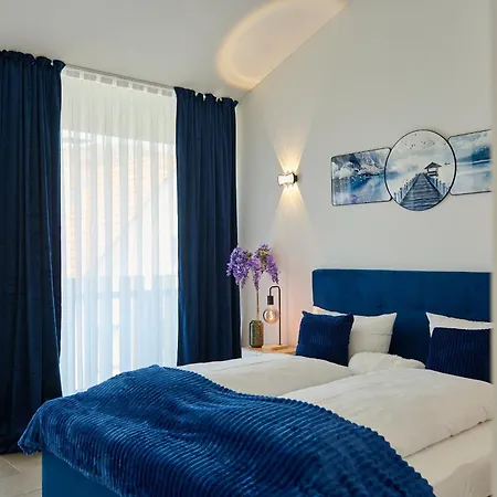 Holiday home Bodensee Penthouse 23d - Seesicht - Billiard - Massage - Bbq - Tischkicker - Panorama Exklusive Ohningen